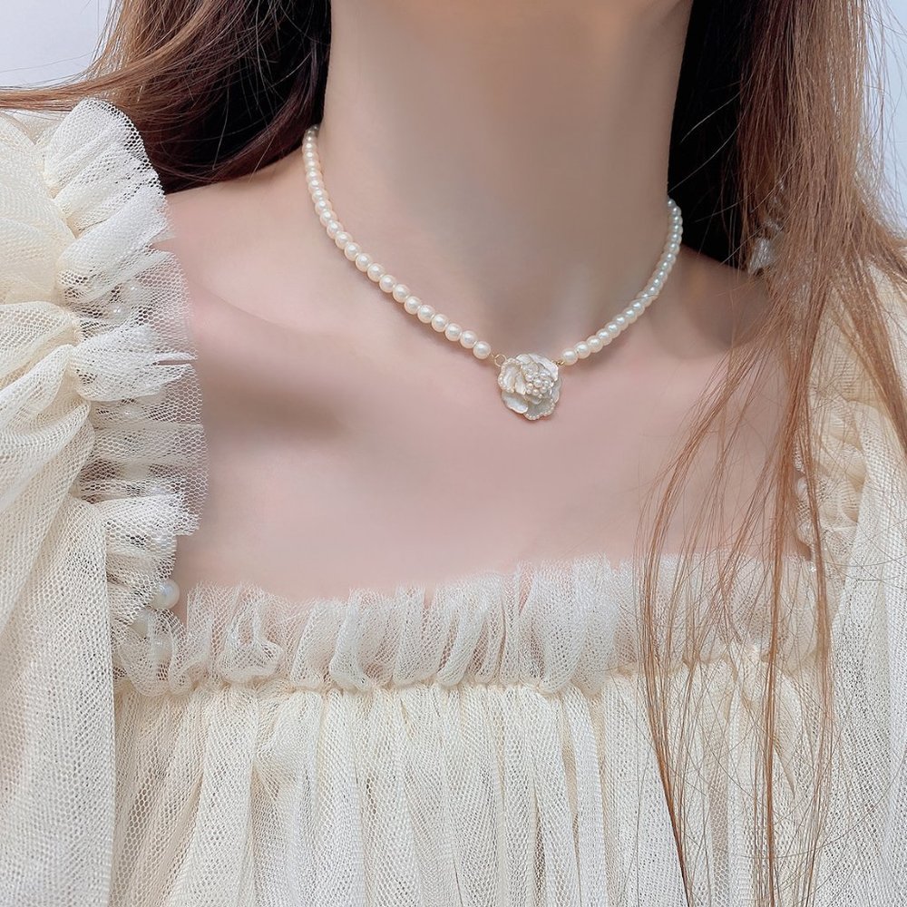 NEW 14K Gold Plated Pearl Diamond Rose Necklace - Picture 4 of 5